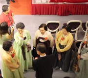 韓國(guó)來賓團(tuán)